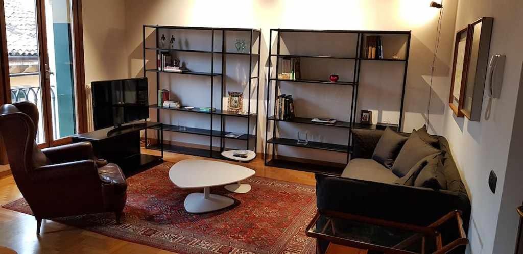 Interno Gavi Apartment Verona Luaran gambar