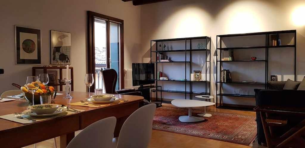 Interno Gavi Apartment Verona Luaran gambar