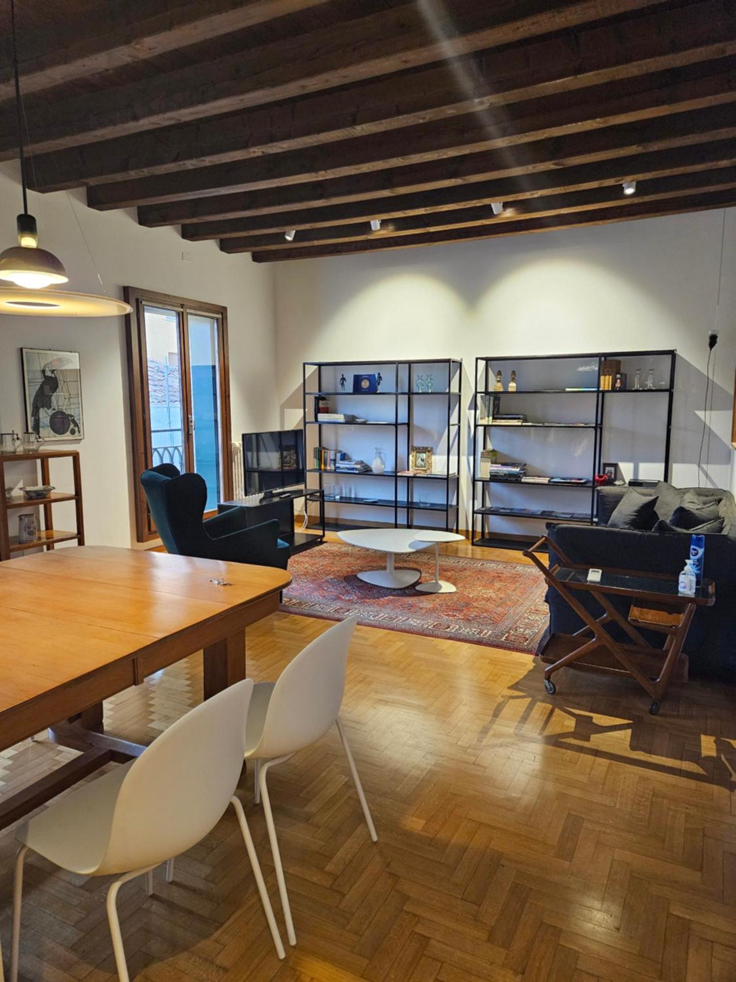 Interno Gavi Apartment Verona Luaran gambar